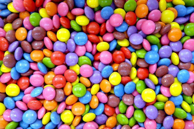 confiserie-LA COLLE SUR LOUP-min_smarties_confectionery_lenses-1150911